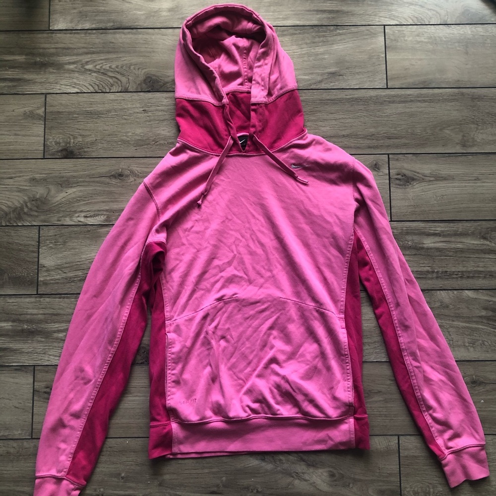 🦋3/$20🦋 Nike Lightweight Dri-Fit Pullover